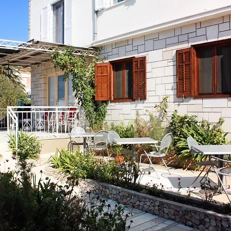 Apartment 5640c